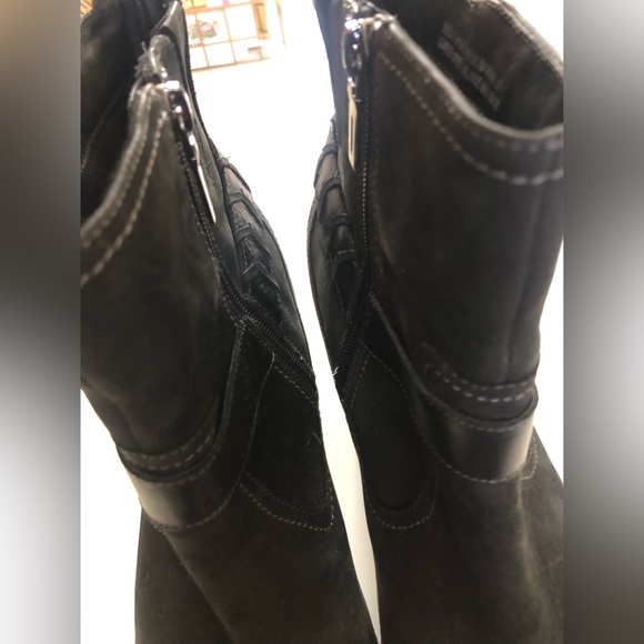 Clarks ActiveAir Leather Boots - Picture 7 of 9